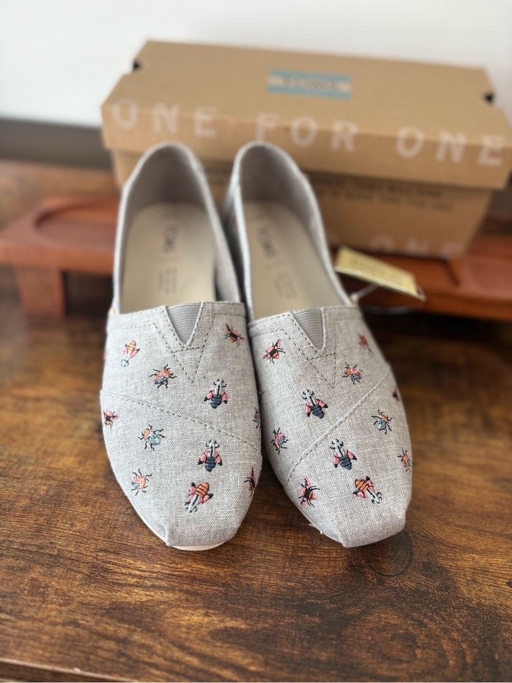 Toms Classic Dizzle Grey Embroidered Bugs Flats